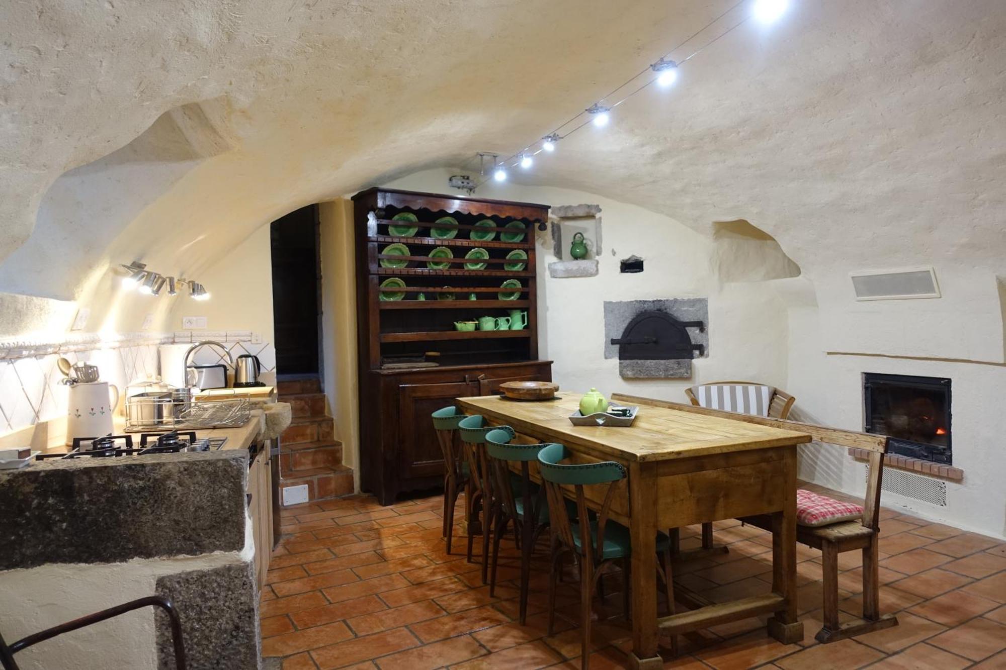 Roulottes Et Cabanes De Saint Cerice Вогюэ Экстерьер фото